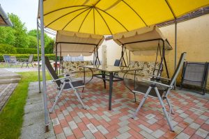 Angela-Vendeghaz-kerti-piheno